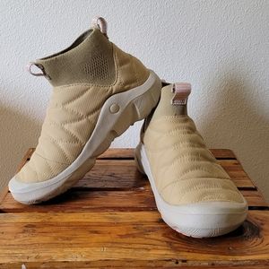 Oboz Camp Slipper Puffy Mid Boots Yellow Whakatā